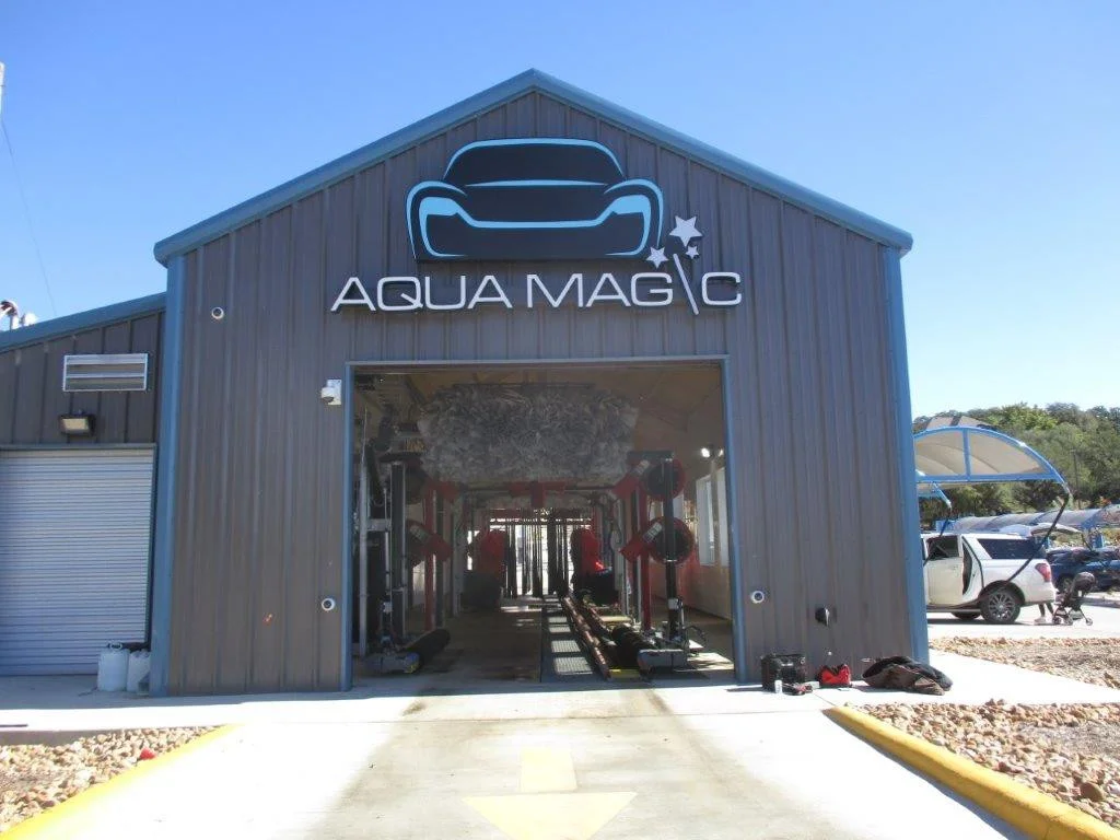 Outdoor Illuminated & Backlit Signs