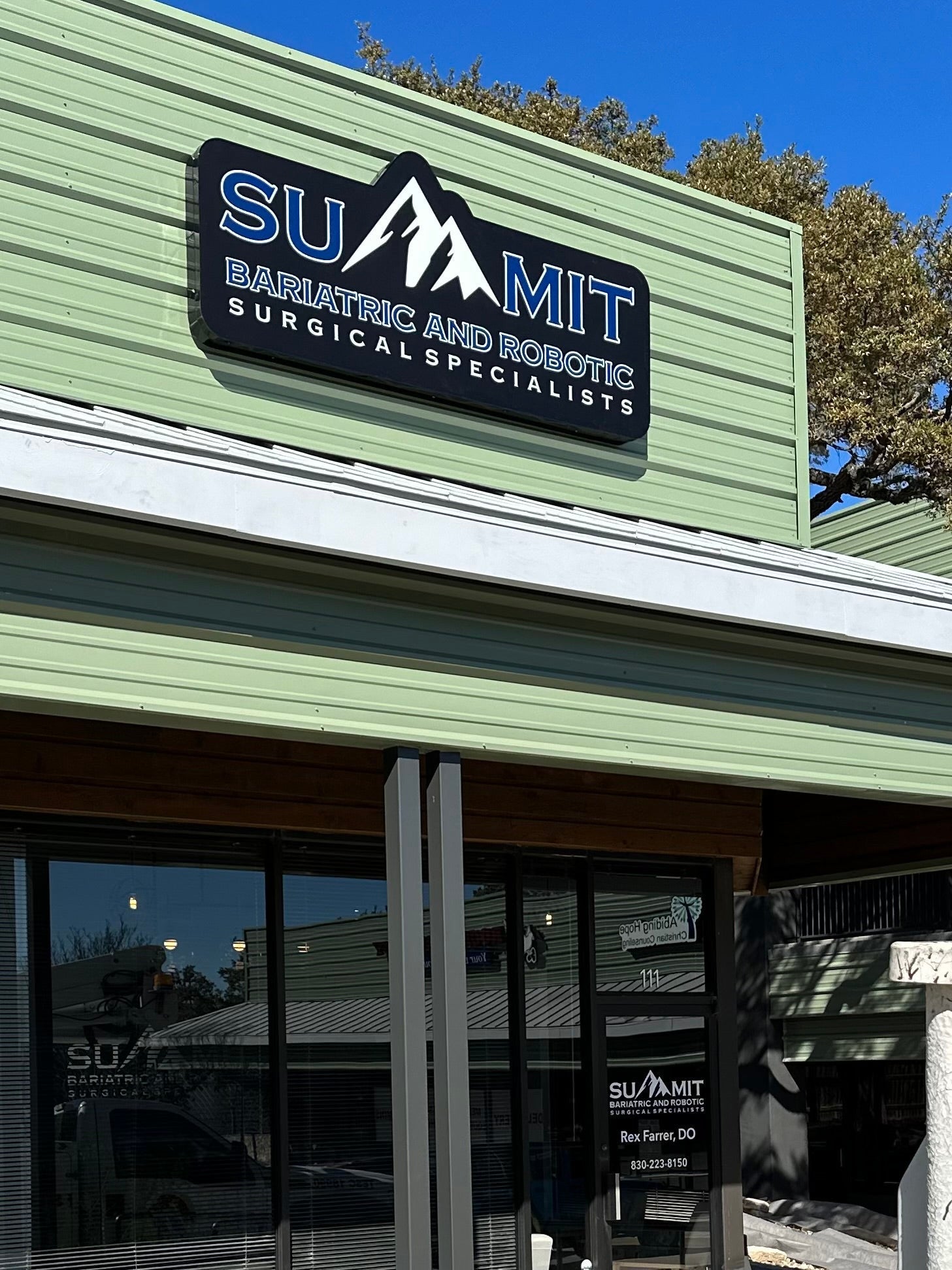 Building & Commercial Signs