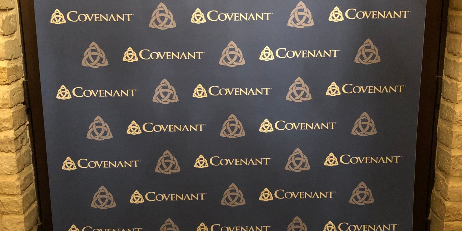 Retractable Banner Stands
