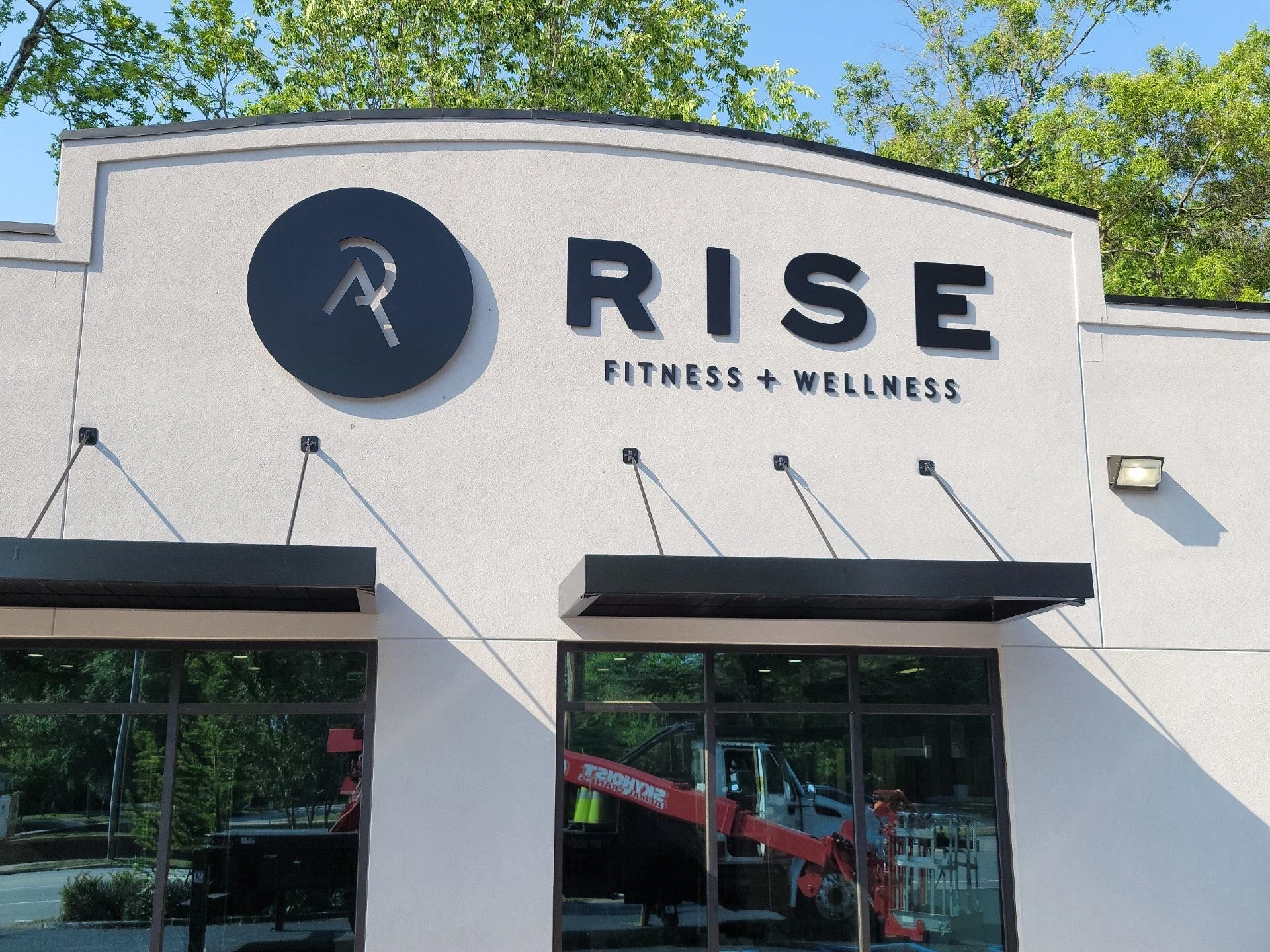 Building & Commercial Signs