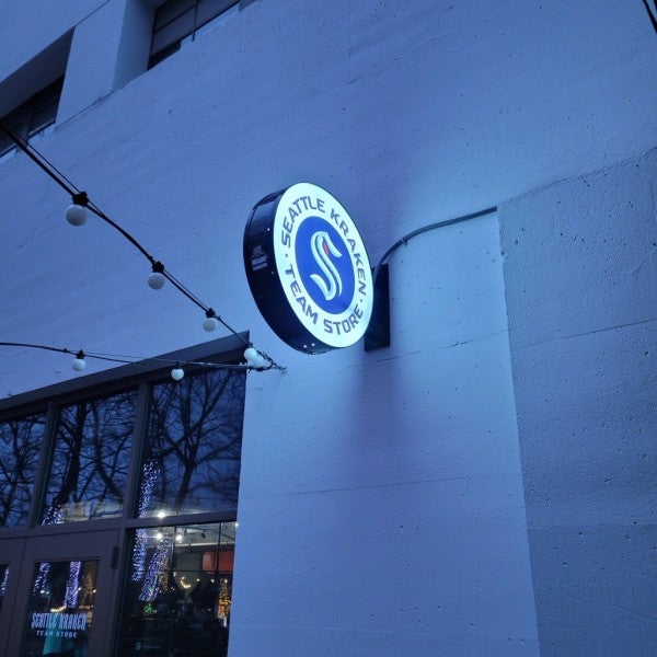Seattle Kraken opens at Seattle Armory