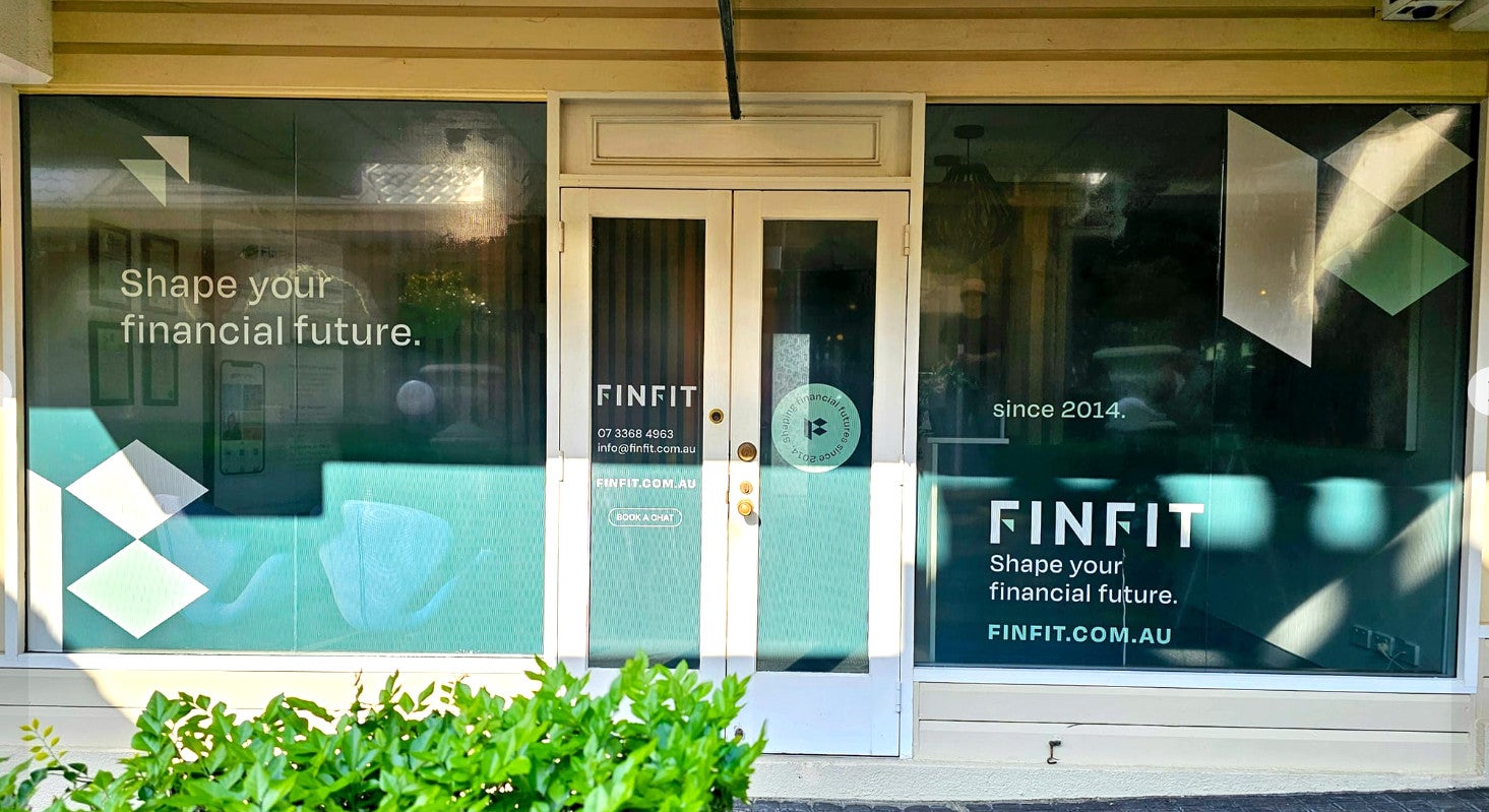 Lightbox, Pylon Sign Replacement and One Way Vision Window Graphics & Acrylic Lettering