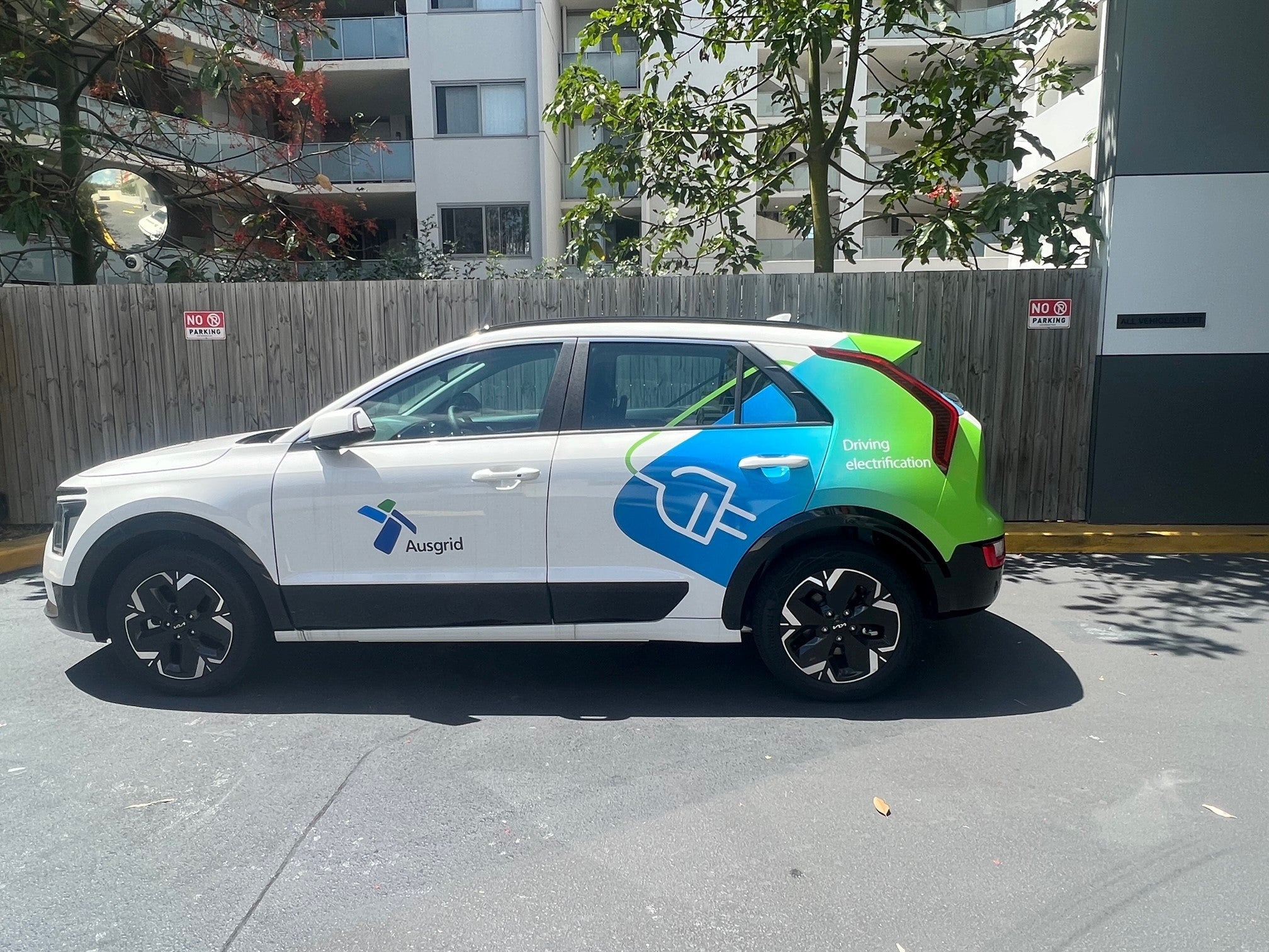 Ausgrid Car wrapping at Signarama Burwood