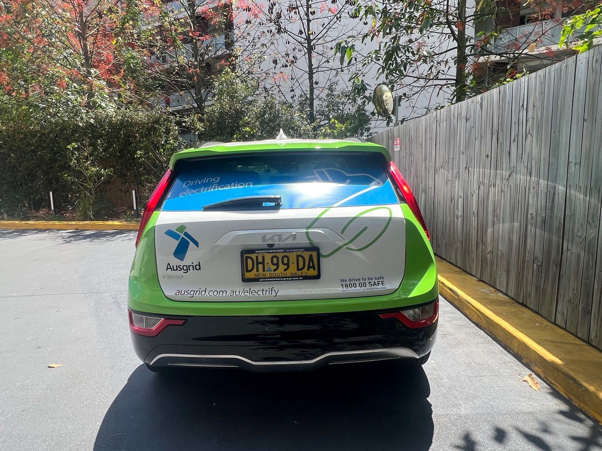 Ausgrid Car wrapping at Signarama Burwood
