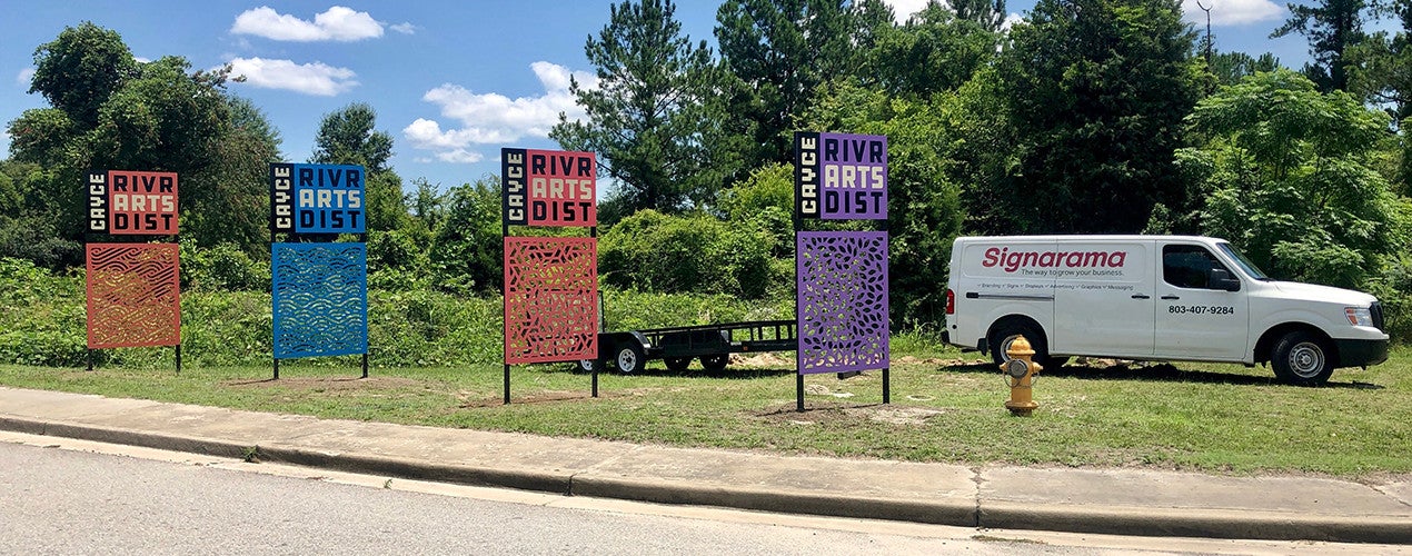 Freestanding & Standalone Signs