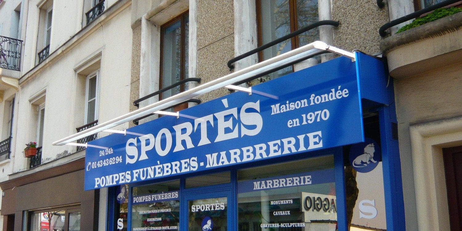 Panneau éclairé par Rampe lumineuse