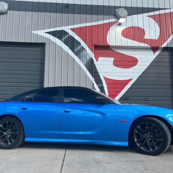 carbon fiber blue car2