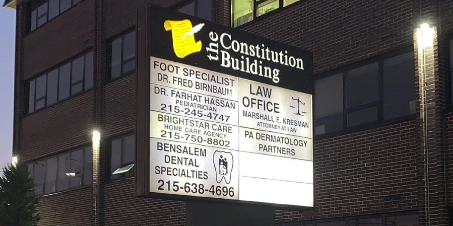 Illuminated & Lighted Signs