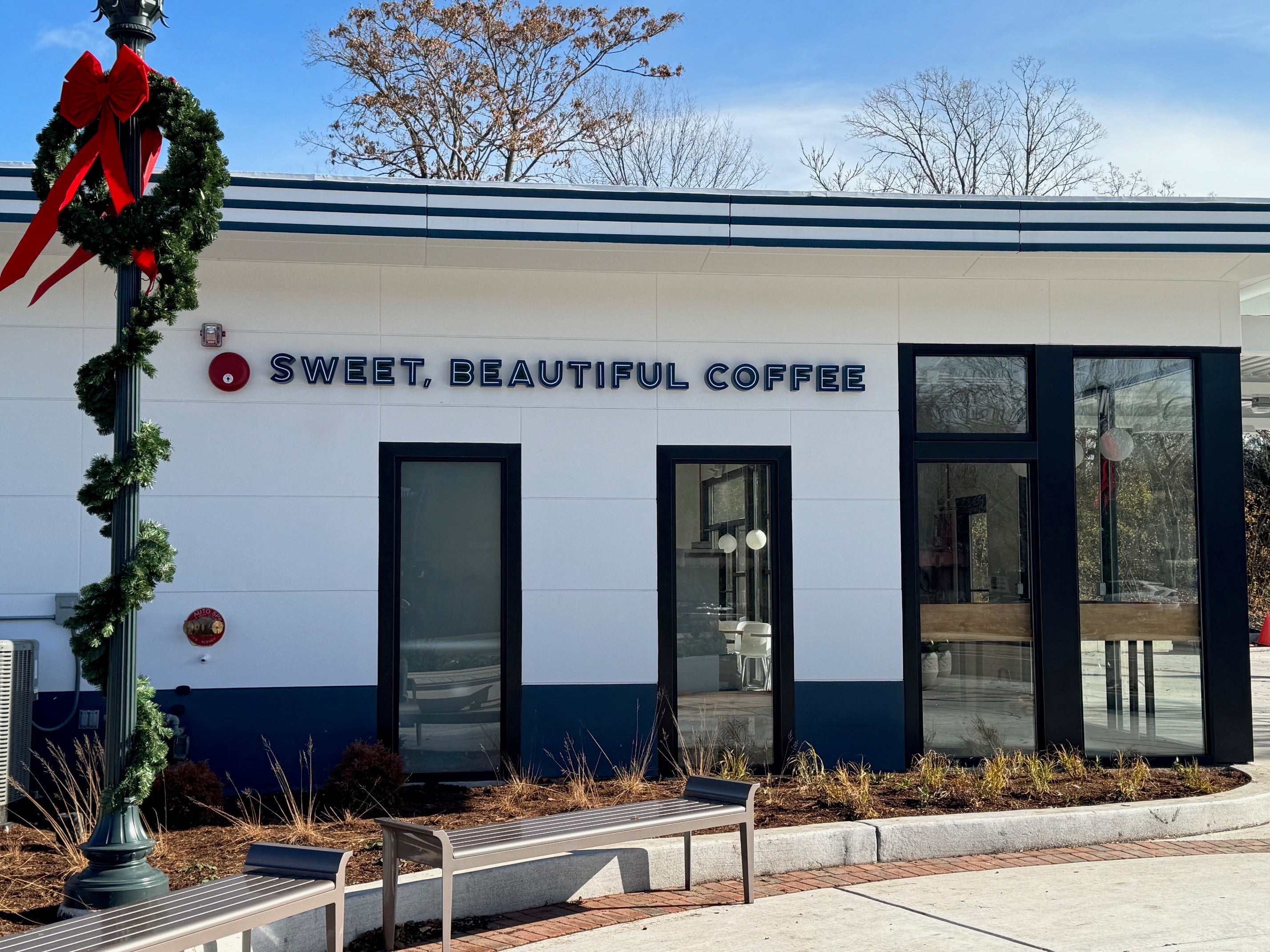 Building & Commercial Signs
