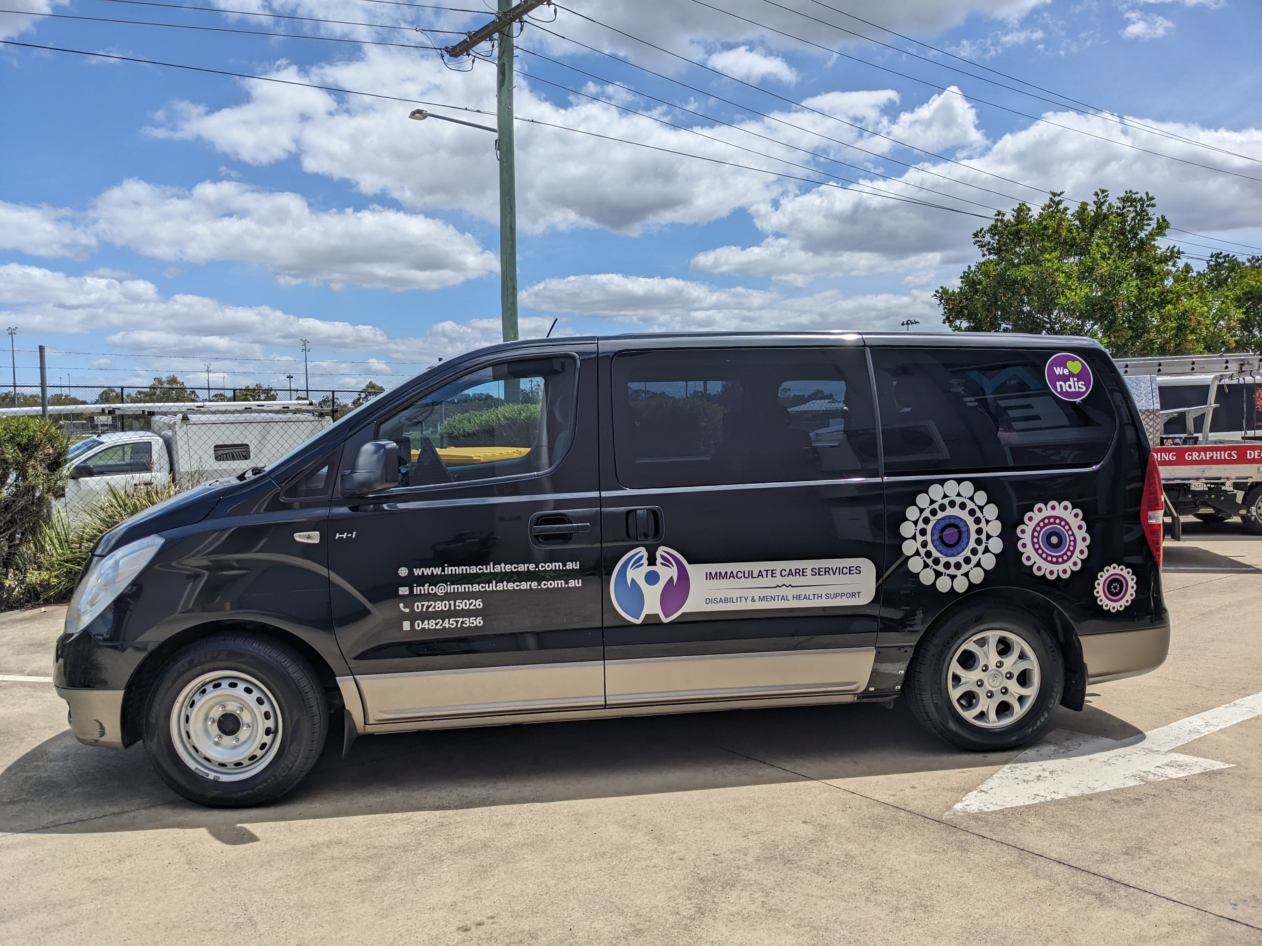 Vehicle graphics