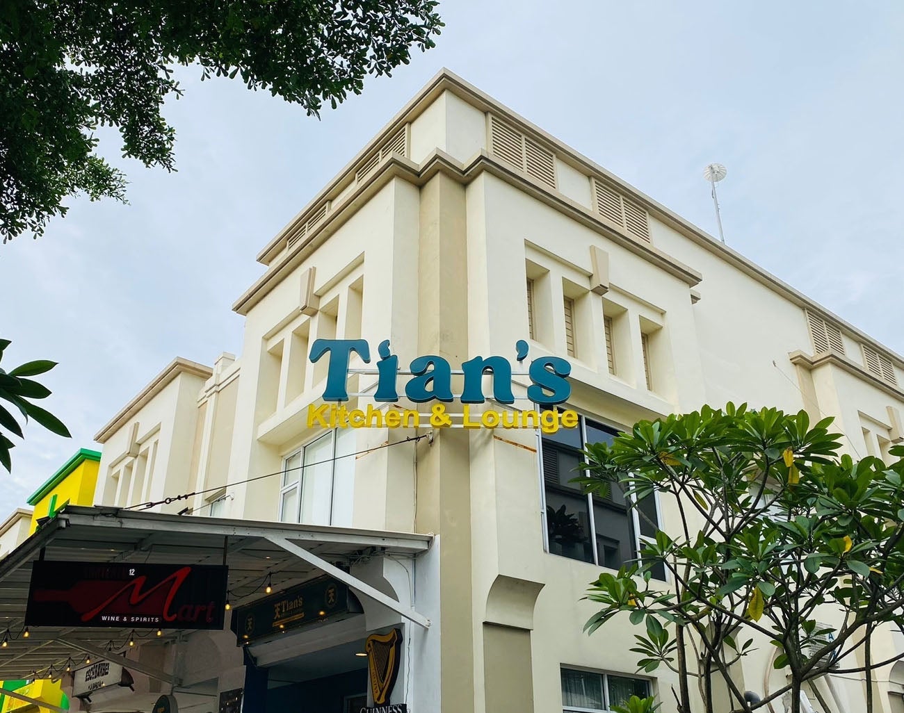 Papan Nama Kafe & Restoran