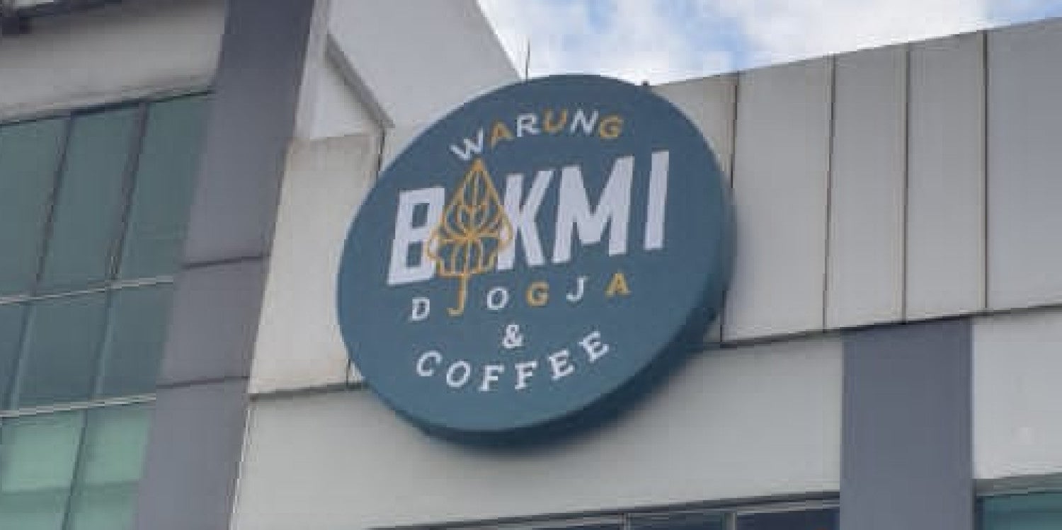 Signage Depan Toko