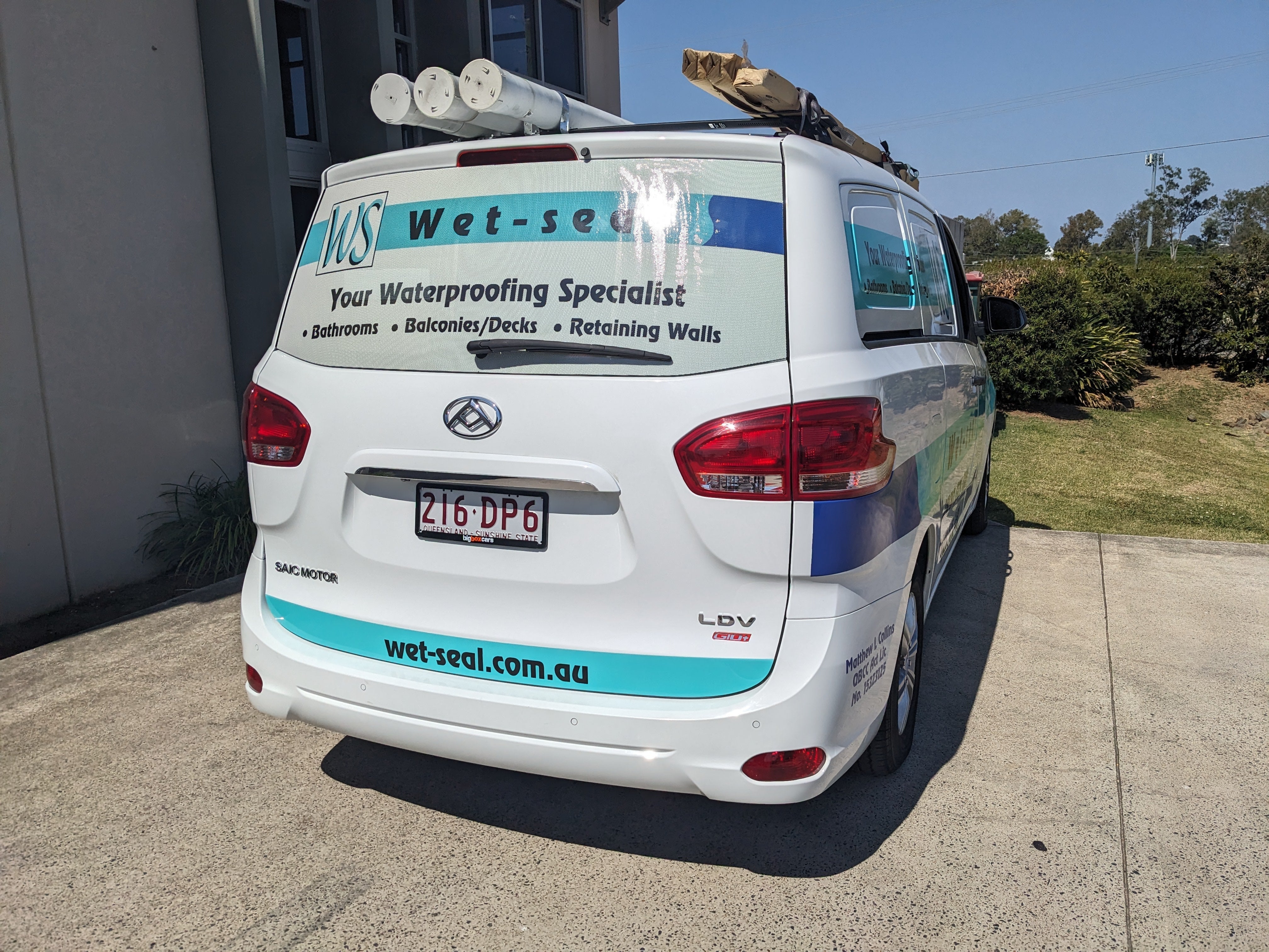 Vehicle graphics