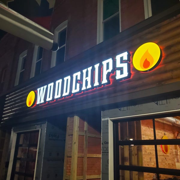 Woodchips Night View