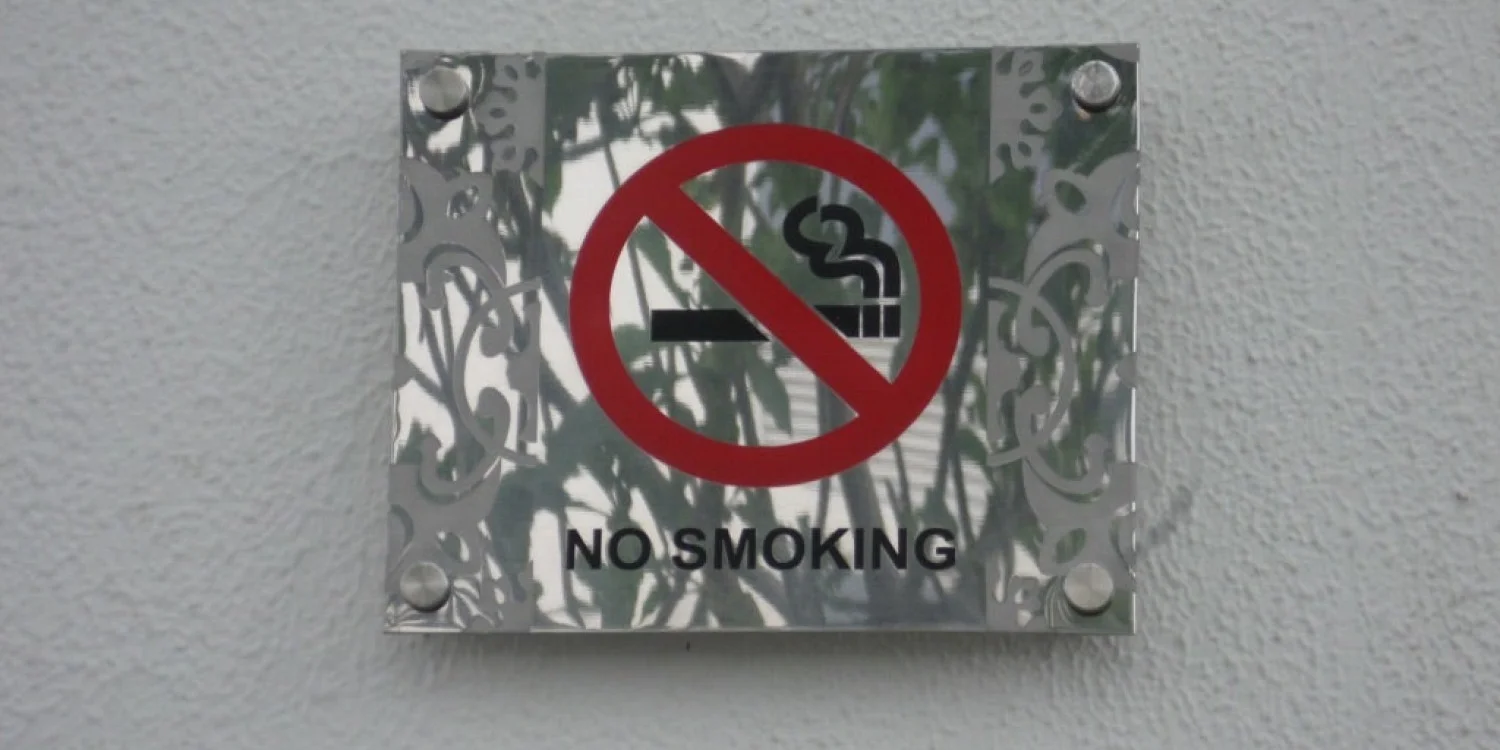 Signage Logam
