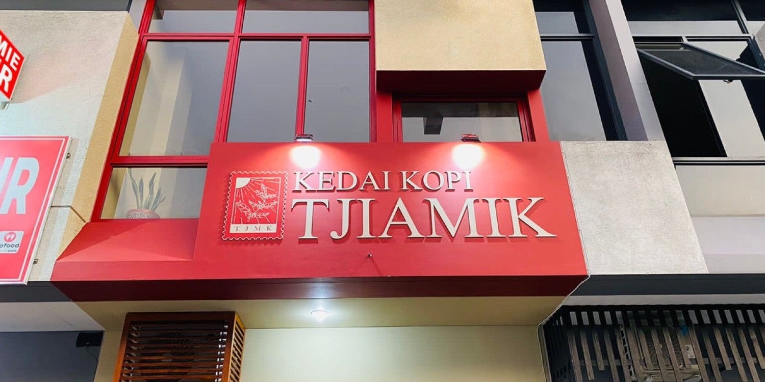 Signage Depan Toko