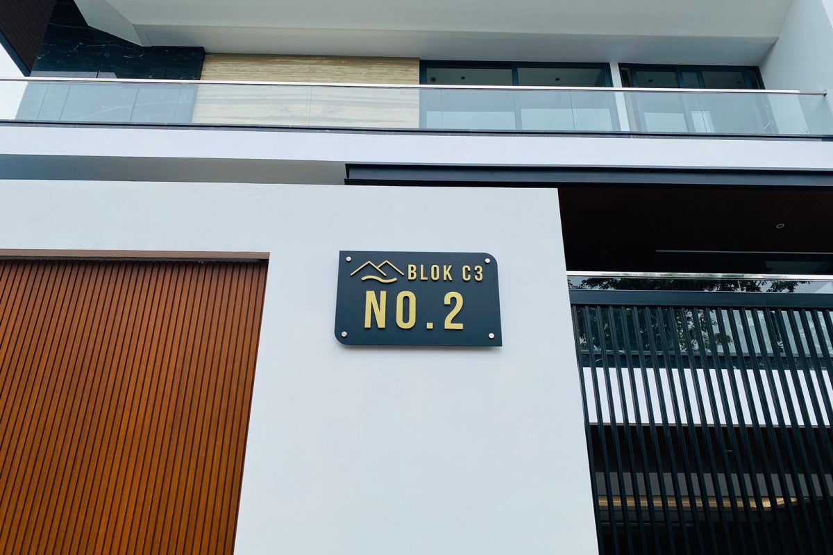 Bahan Papan Tanda