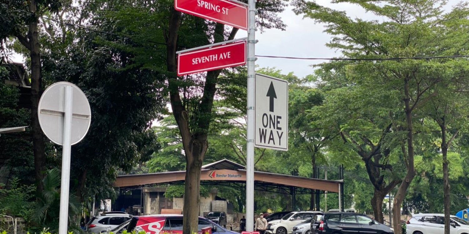 Signage Halaman