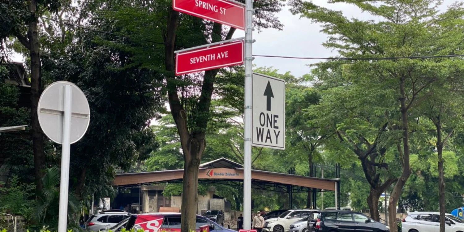 Signage Halaman