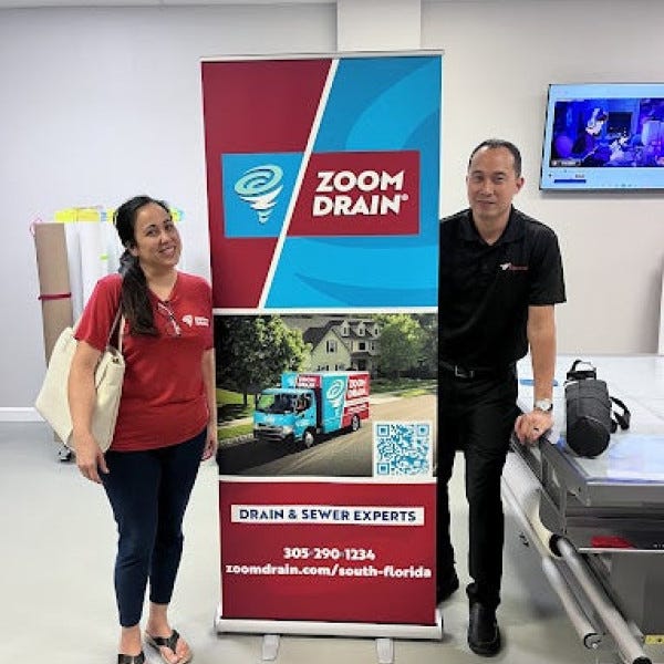 Zoom Drain Retractable Banner