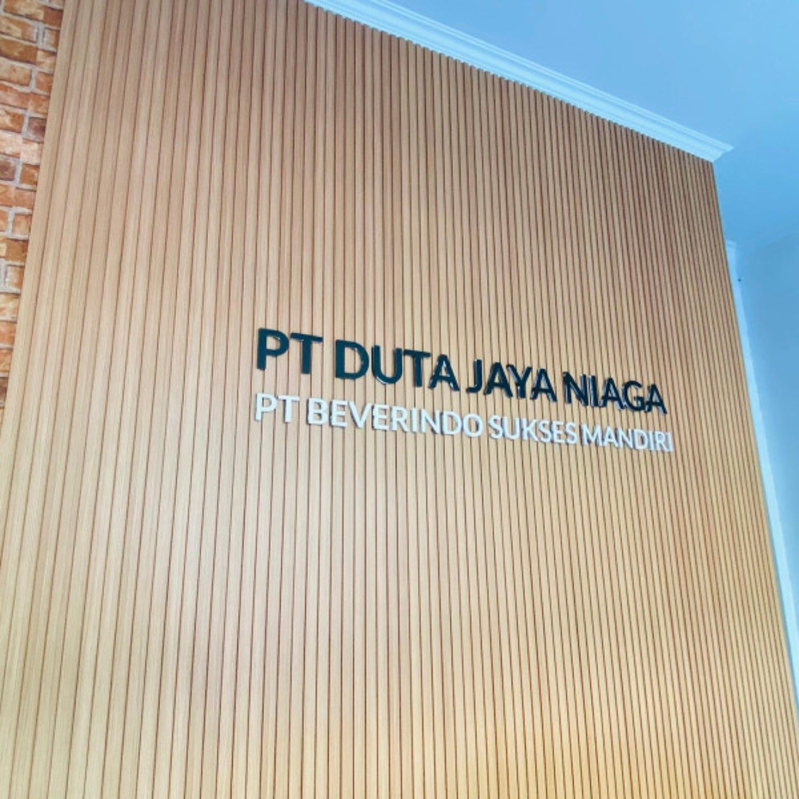 Signage Perusahaan
