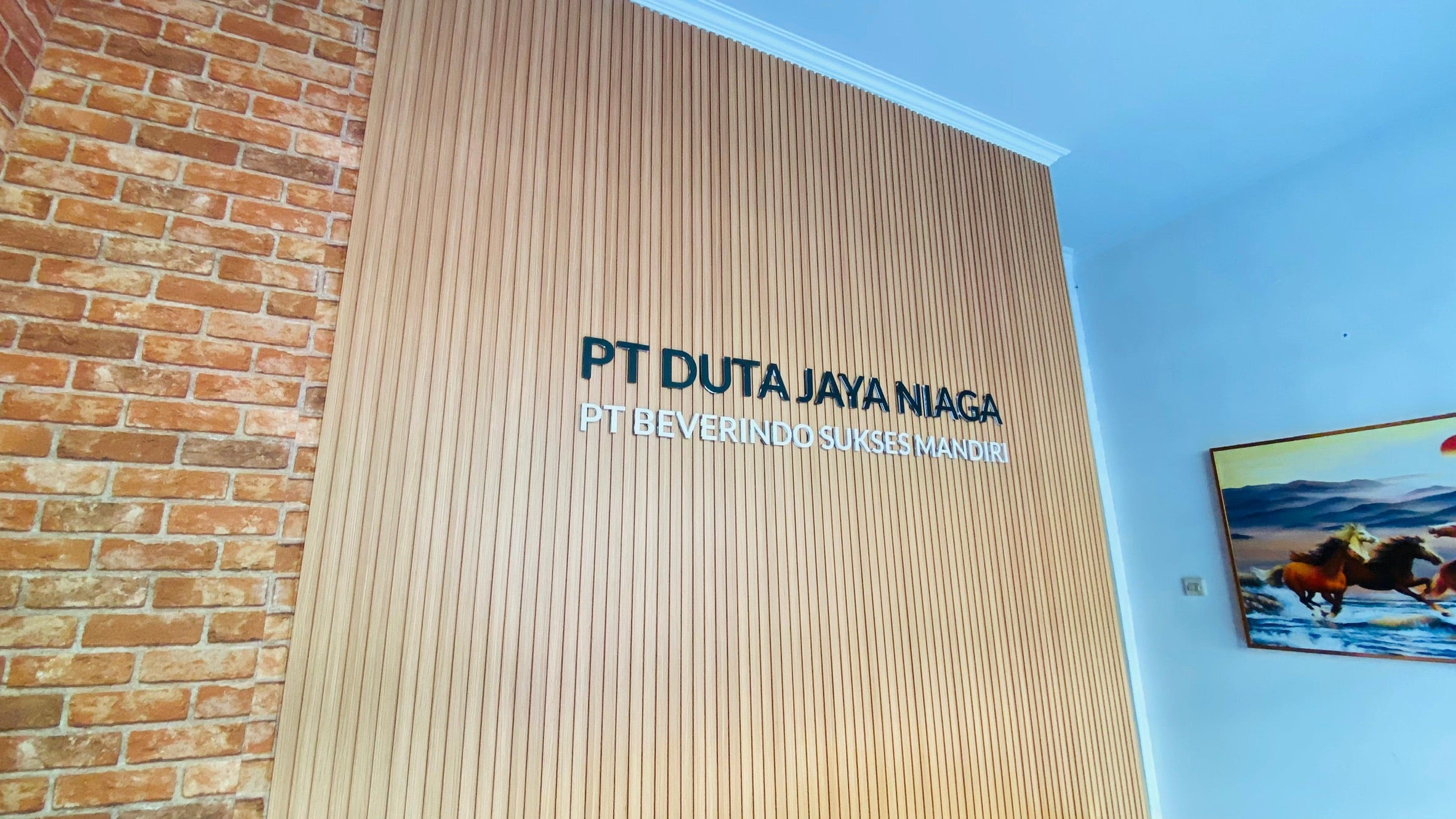 Signage Perusahaan