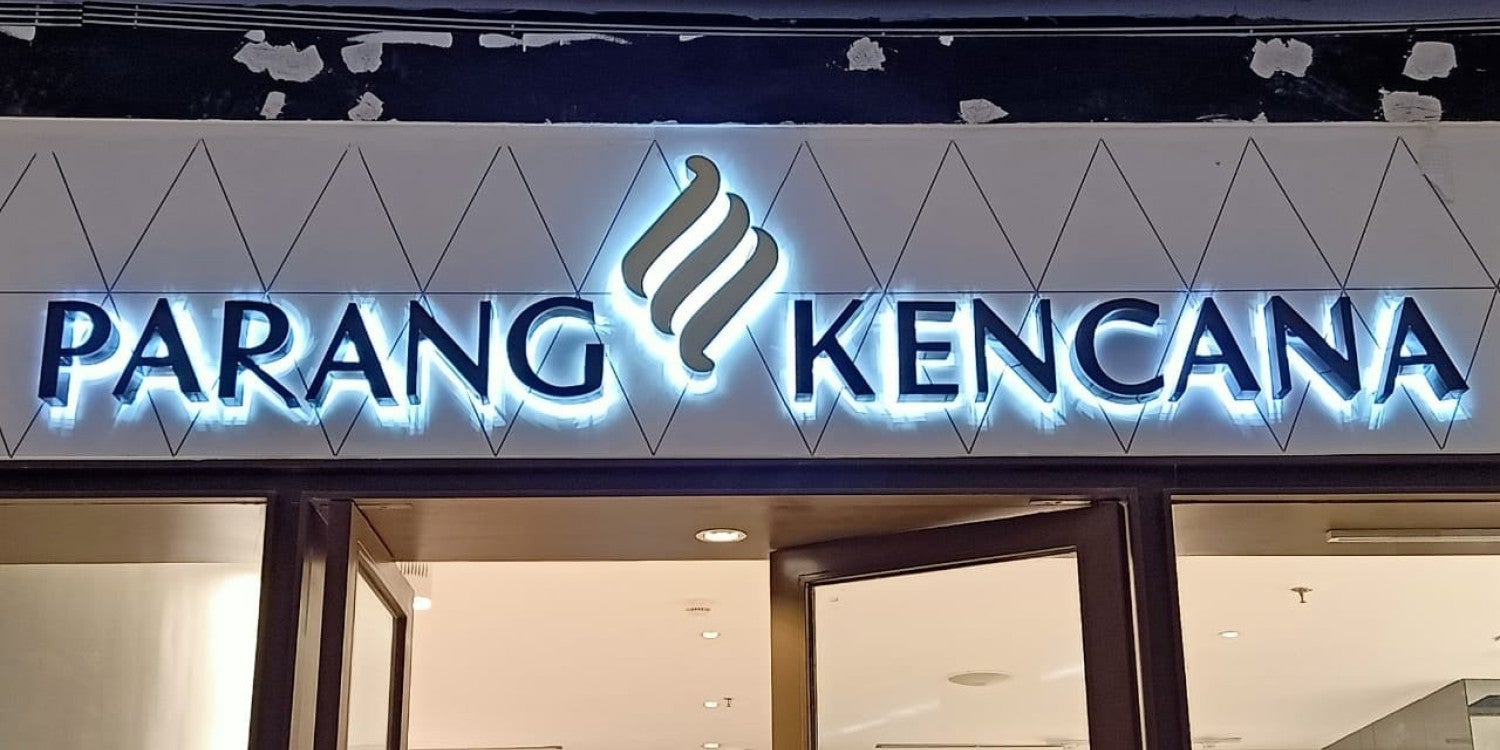 Papan Tanda Menyala