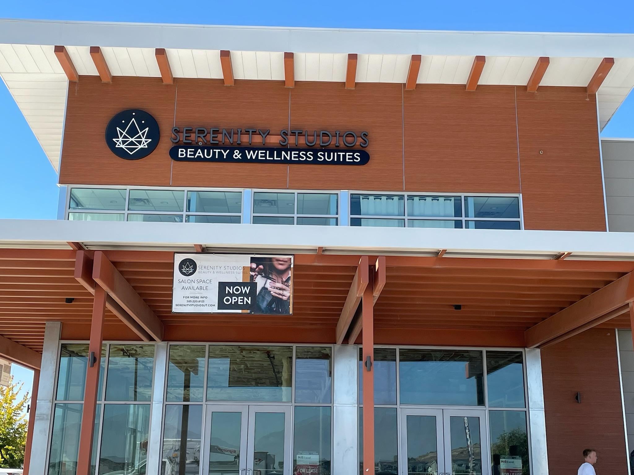 Building & Commercial Signs