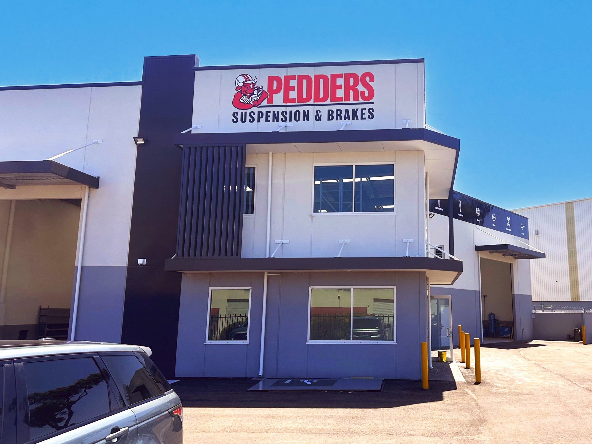 Pedders Rockingham Building Signage