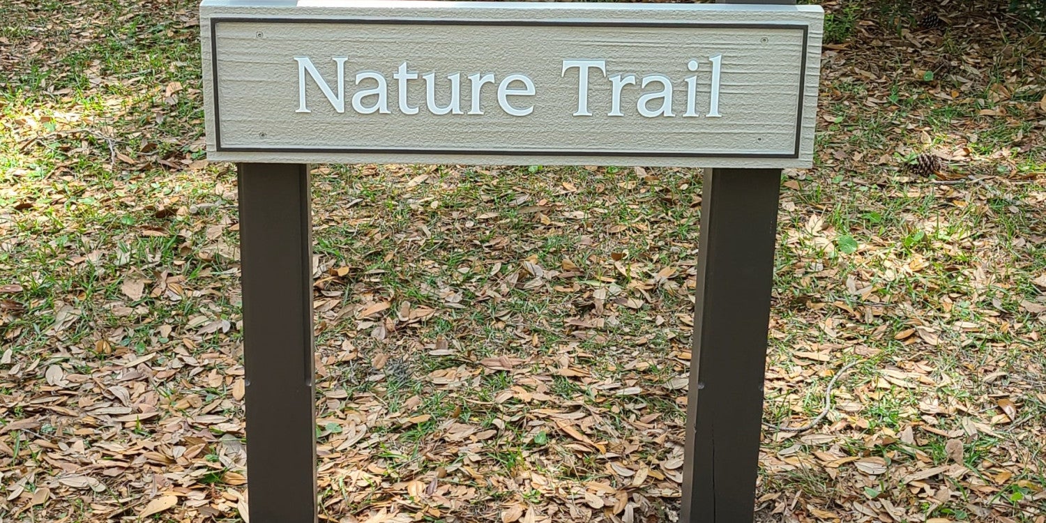 Custom Pylon Signs