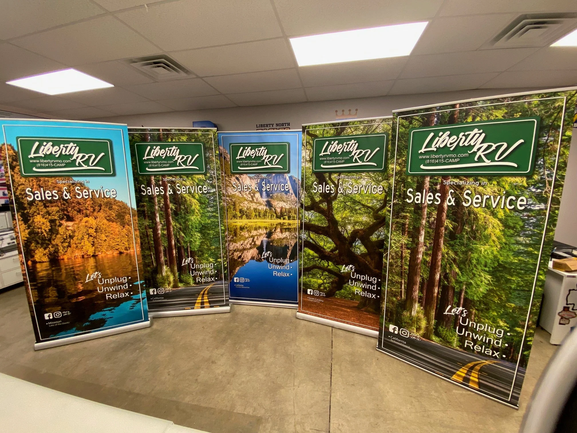 Tradeshow Signs & Banners
