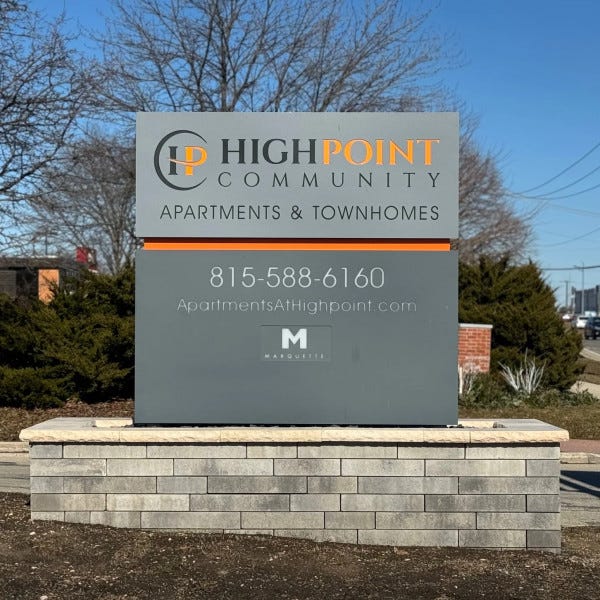 HighPoint Community Entrance Sign