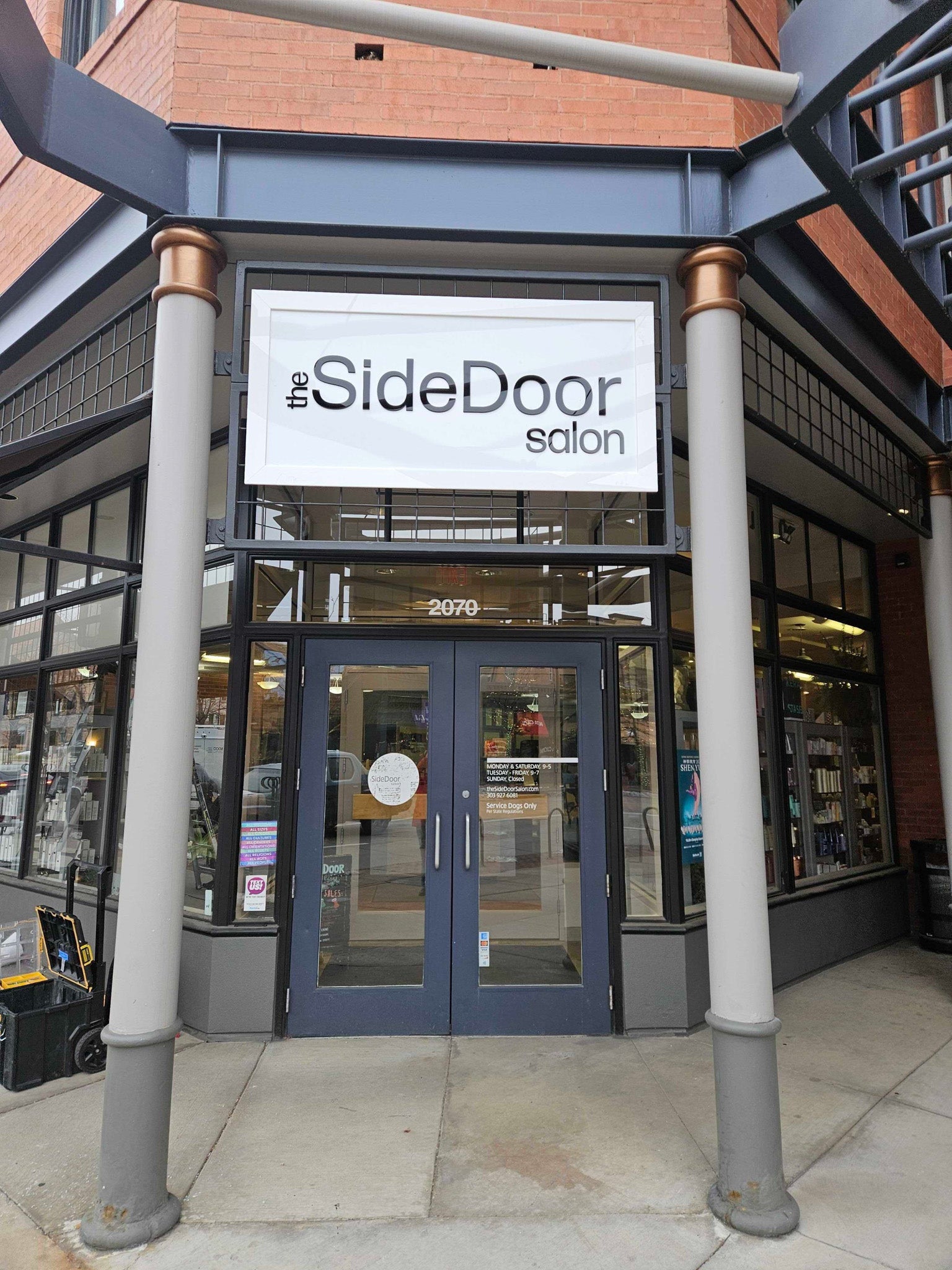 Simple Clean Dimensional Signage Making Huge Impact