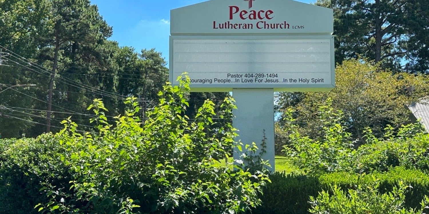 Custom Pylon Signs