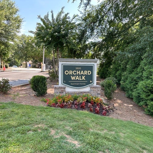 Orchard Walk HDU Monument Sign