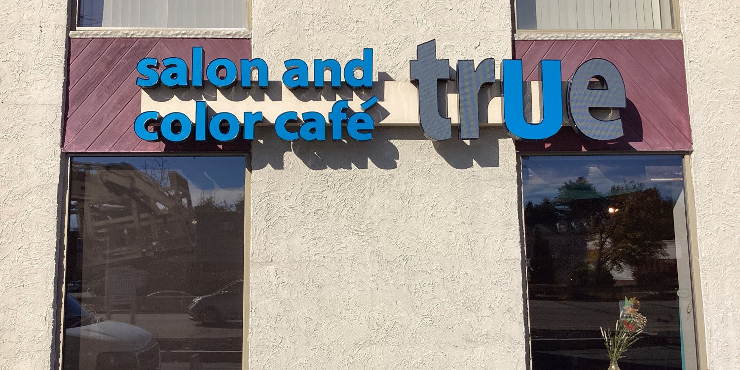 Custom Outdoor Signs for Business