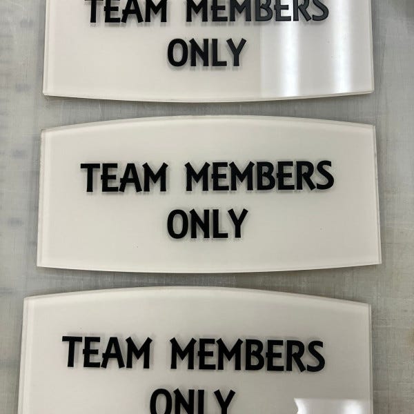 Flyer_Acrylic signs (4)