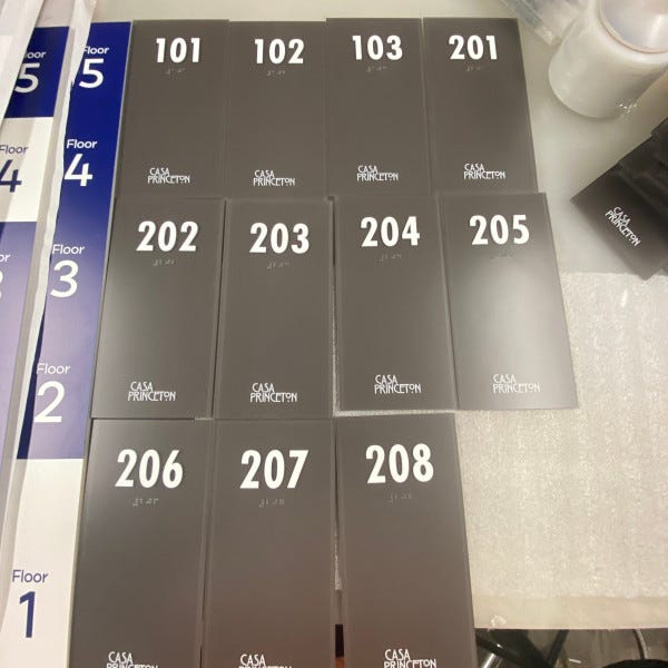 Flyer_Acrylic signs (5)