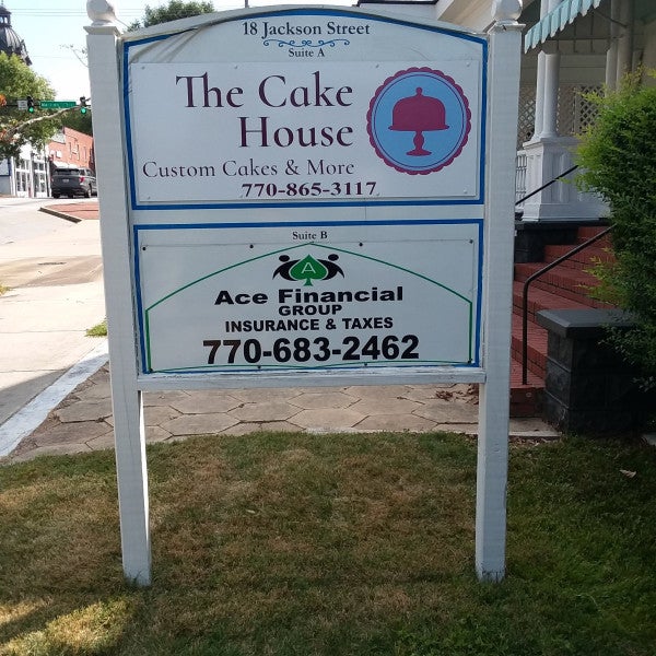 Monument Sign for The Cake House