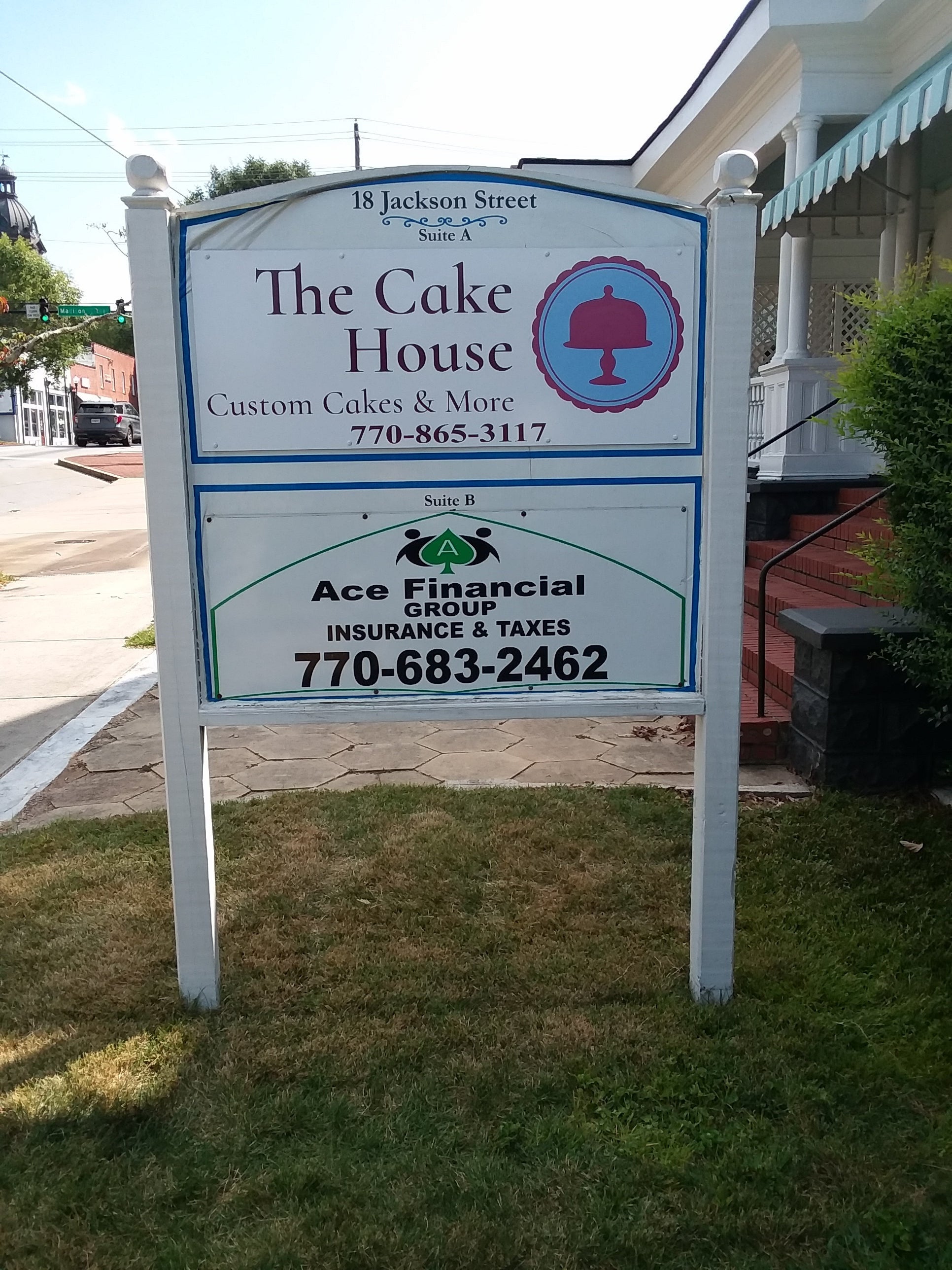Monument Sign for The Cake House