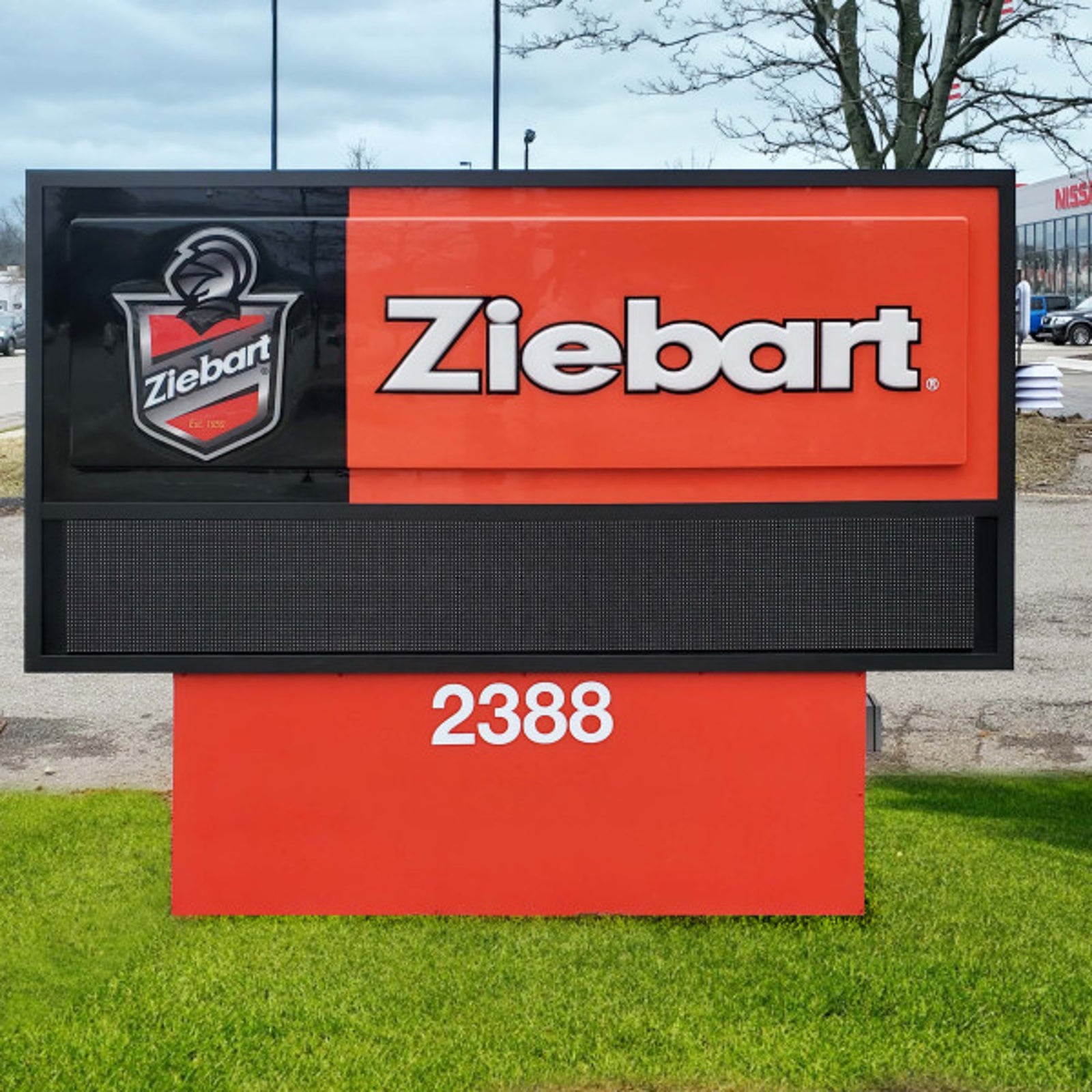 Freestanding and Standalone Signs