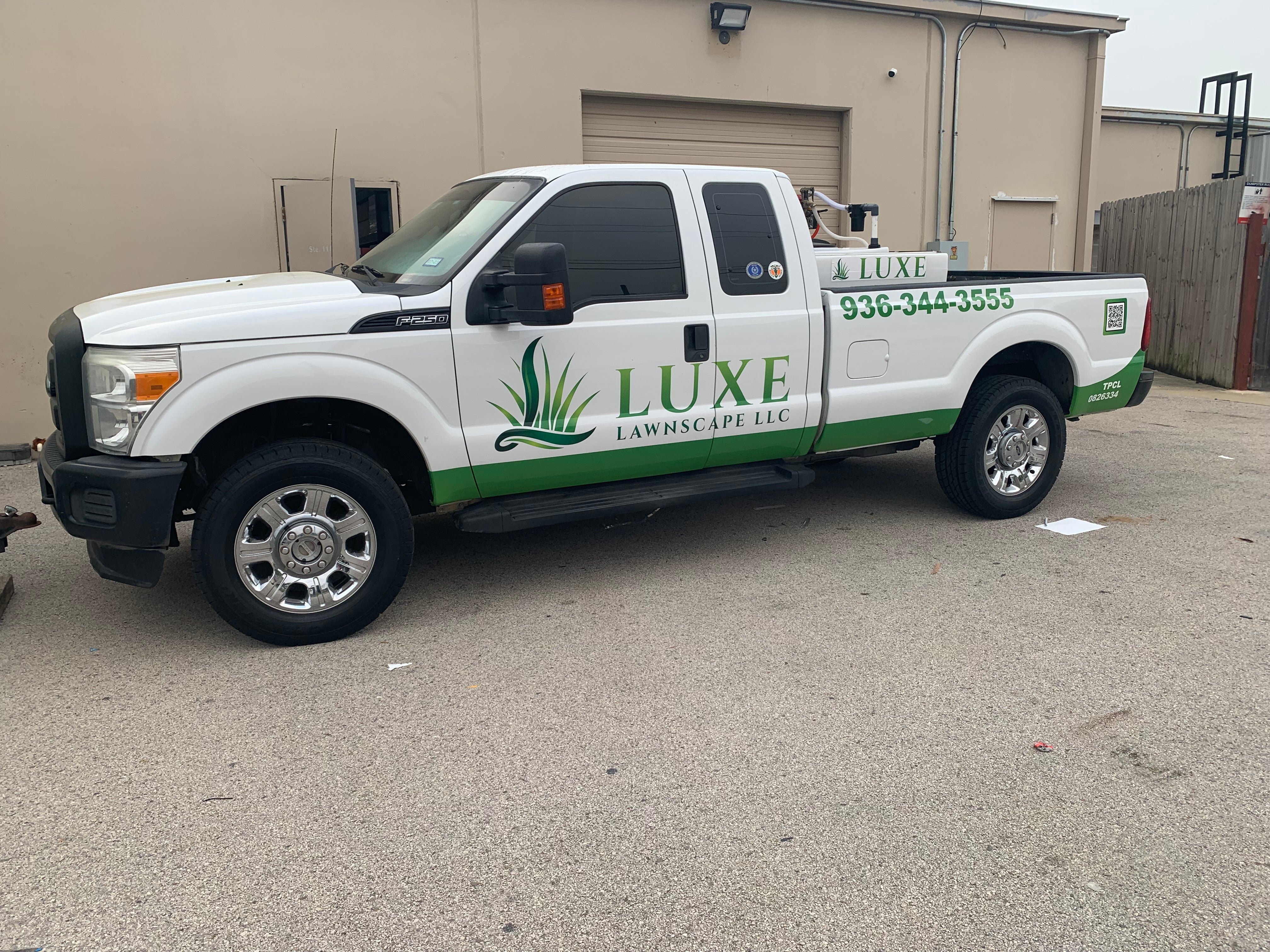 Luxe Lawnscape