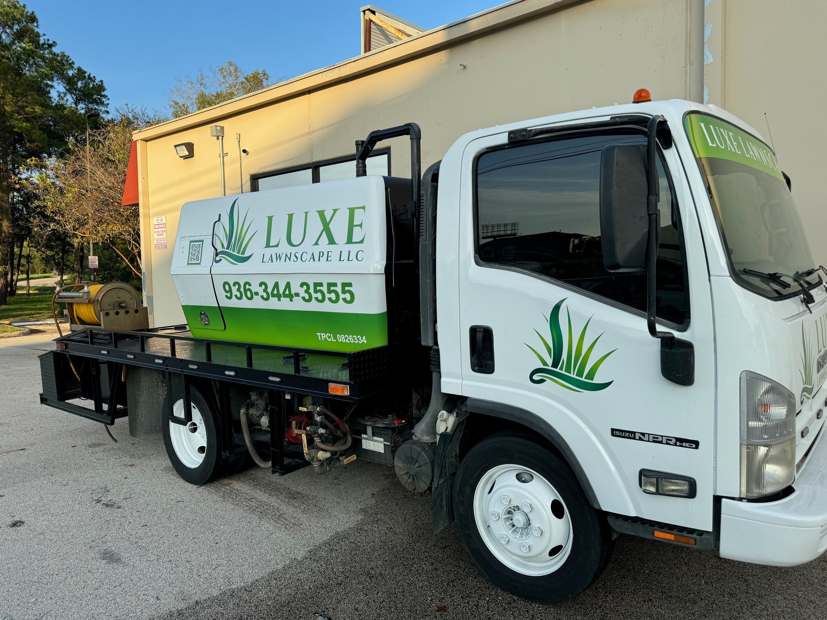 Luxe Lawnscape