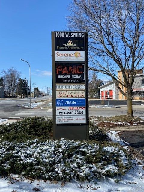 Pylon signs