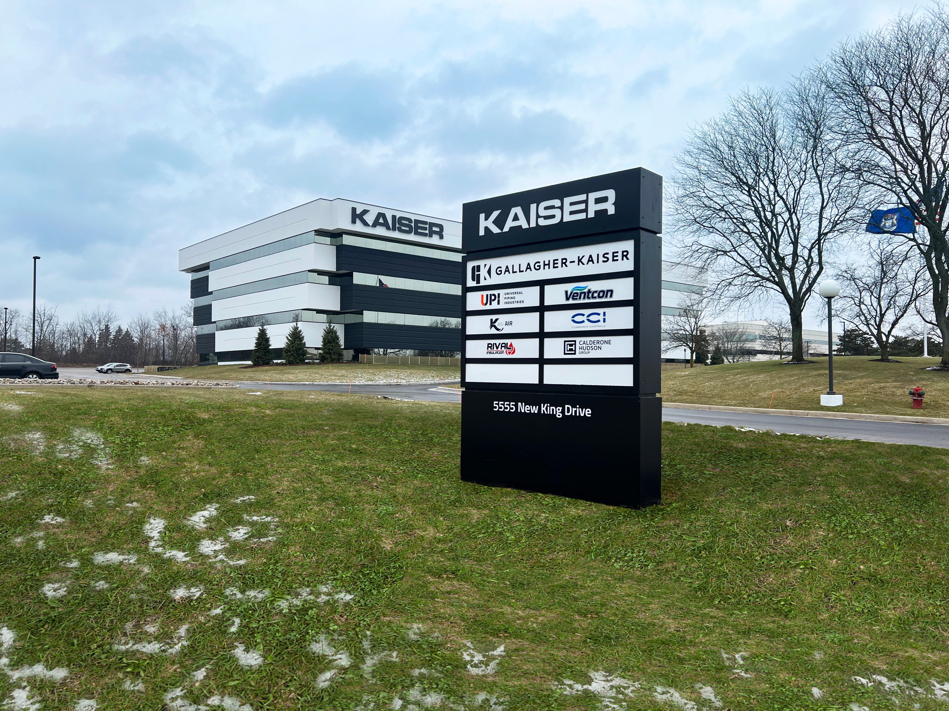 Custom Outdoor Signs for Business
