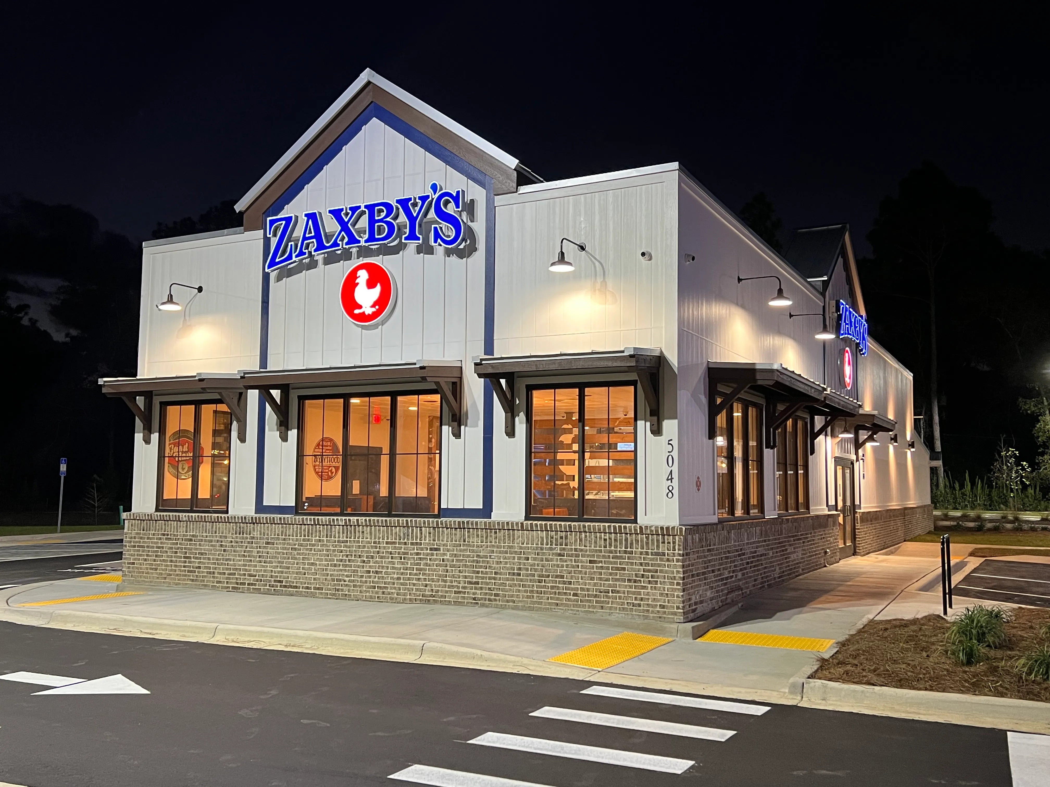 DeGoey Family Set to Spice Up North Phoenix with 10 New Zaxby's Locations in Six-Year Expansion Blitz DeGoey Family Set to Spice Up North Phoenix with 10 New Zaxby's Locations in Six-Year Expansion Blitz