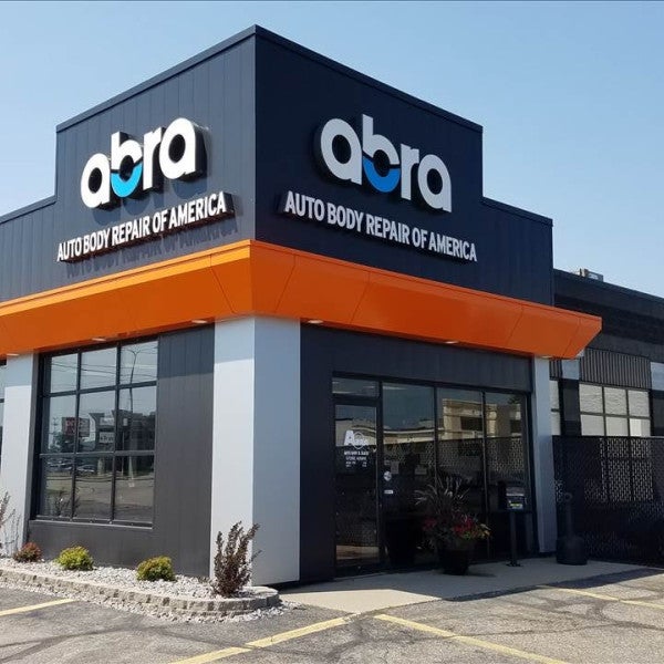 Veteran Wayne Kelly Returns to Abra Auto Body & Glass as Vice President: A Journey of Growth and Evolution in the Collision Repair Industry Veteran Wayne Kelly Returns to Abra Auto Body & Glass as Vice President: A Journey of Growth and Evolution in the Collision Repair Industry