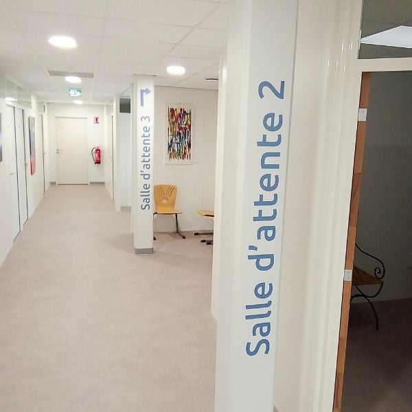 Signalétique Intérieure un centre ophtalmologique à lunel