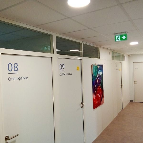 Signalétique Intérieure un centre ophtalmologique à lunel