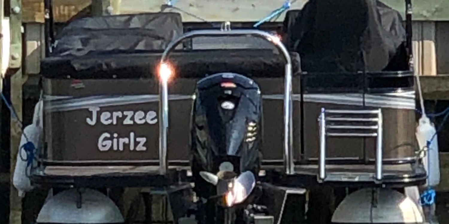 Boat Lettering & Decals